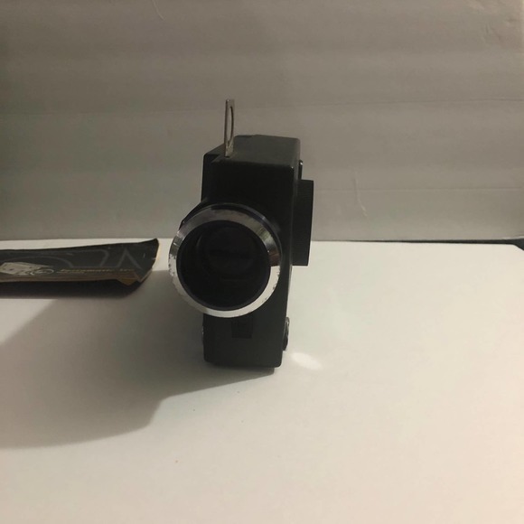 Kodak Vintage Movie Camera - Picture 5 of 5